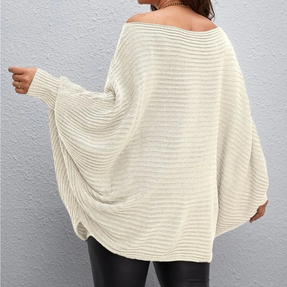 Please size cream batwing sleeve off shoulder sweater - Picture 2 of 5